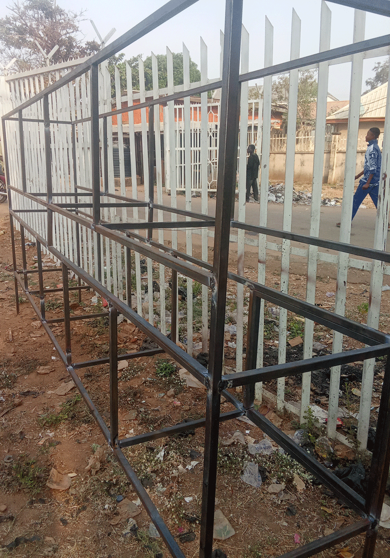 7 Key Advantages and Importance of Constructing a Rabbit Hutch Using Wire Gauze and Rod