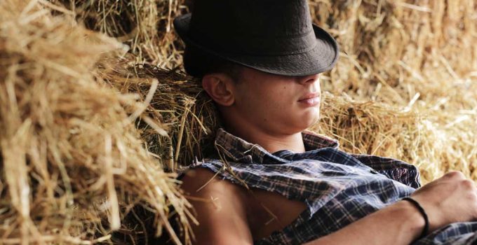 sleeing in the farm: lack of sleelp